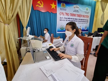 Hình ảnh chi tiết tin tức Chương trình thiện nguyện khám bệnh, tư vấn sức khỏe, hỗ trợ vật tư sơ cấp cứu tại huyện Trấn Yên Hình ảnh tin tức Chương trình thiện nguyện khám bệnh, tư vấn sức khỏe, hỗ trợ vật tư sơ cấp cứu tại huyện Trấn Yên