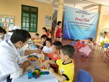 Hình ảnh chi tiết tin tức Lần đầu tiên người dưới 6 tuổi được cấp thẻ căn cước Hình ảnh tin tức Lần đầu tiên người dưới 6 tuổi được cấp thẻ căn cước
