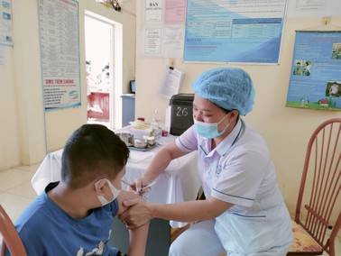 Hình ảnh chi tiết tin tức Tiêm vaccine COVID-19 "Vui Trung thu và tựu trường an toàn" Hình ảnh tin tức Tiêm vaccine COVID-19 "Vui Trung thu và tựu trường an toàn"