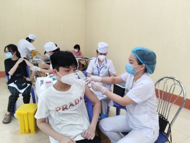 Hình ảnh chi tiết tin tức Bộ Y tế kêu gọi người dân tích cực tiêm vaccine COVID-19 qua chiến dịch 'Vui Trung thu và tựu trường an toàn' Hình ảnh tin tức Bộ Y tế kêu gọi người dân tích cực tiêm vaccine COVID-19 qua chiến dịch 'Vui Trung thu và tựu trường an toàn'