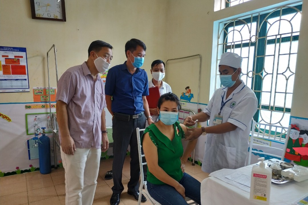 Hình ảnh tin tức Thành phố Yên Bái hoàn thành chiến dịch tiêm chủng vắc xin phòng Covid - 19 đợt 7