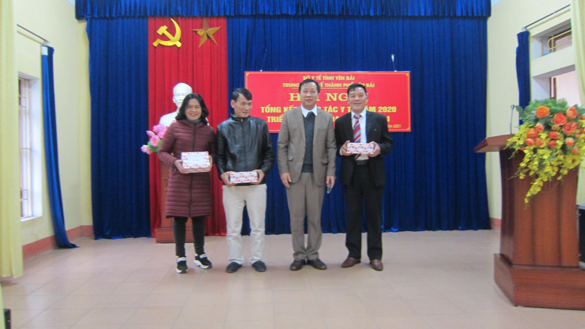 Hình ảnh tin tức Hội nghị tổng kết công tác Y tế, công tác công đoàn cơ sở năm 2020, triển khai nhiệm vụ năm 2021