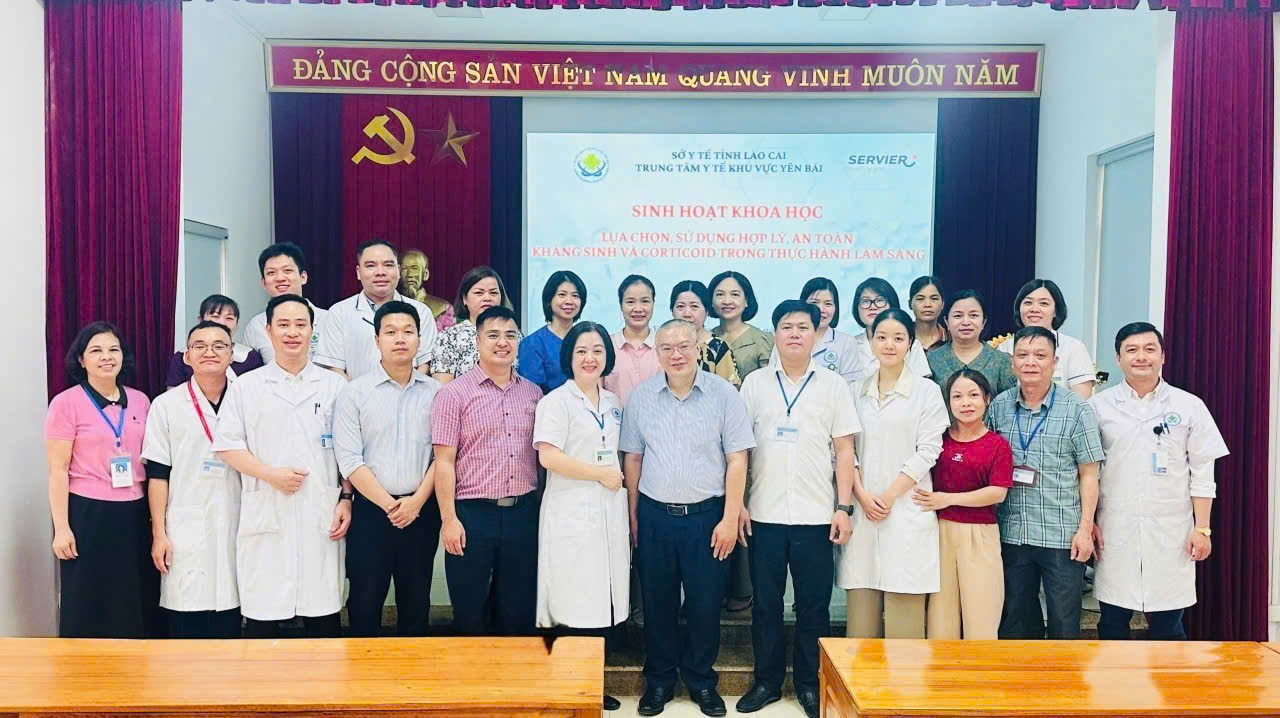 Hình ảnh tin tức Hội thảo khoa học với chuyên đề: “Lựa chọn, sử dụng hợp lý, an toàn kháng sinh và corticoid trong thực hành lâm sàng”