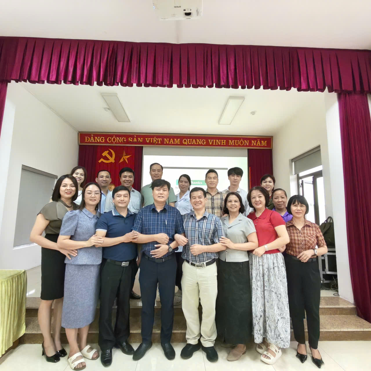 Hình ảnh tin tức Trung tâm Y tế khu vực Yên Bái tổ chức lớp tập huấn “Nâng cao kỹ năng giao tiếp, ứng xử và thực hành tốt 5S” cho cán bộ, viên chức và người lao động