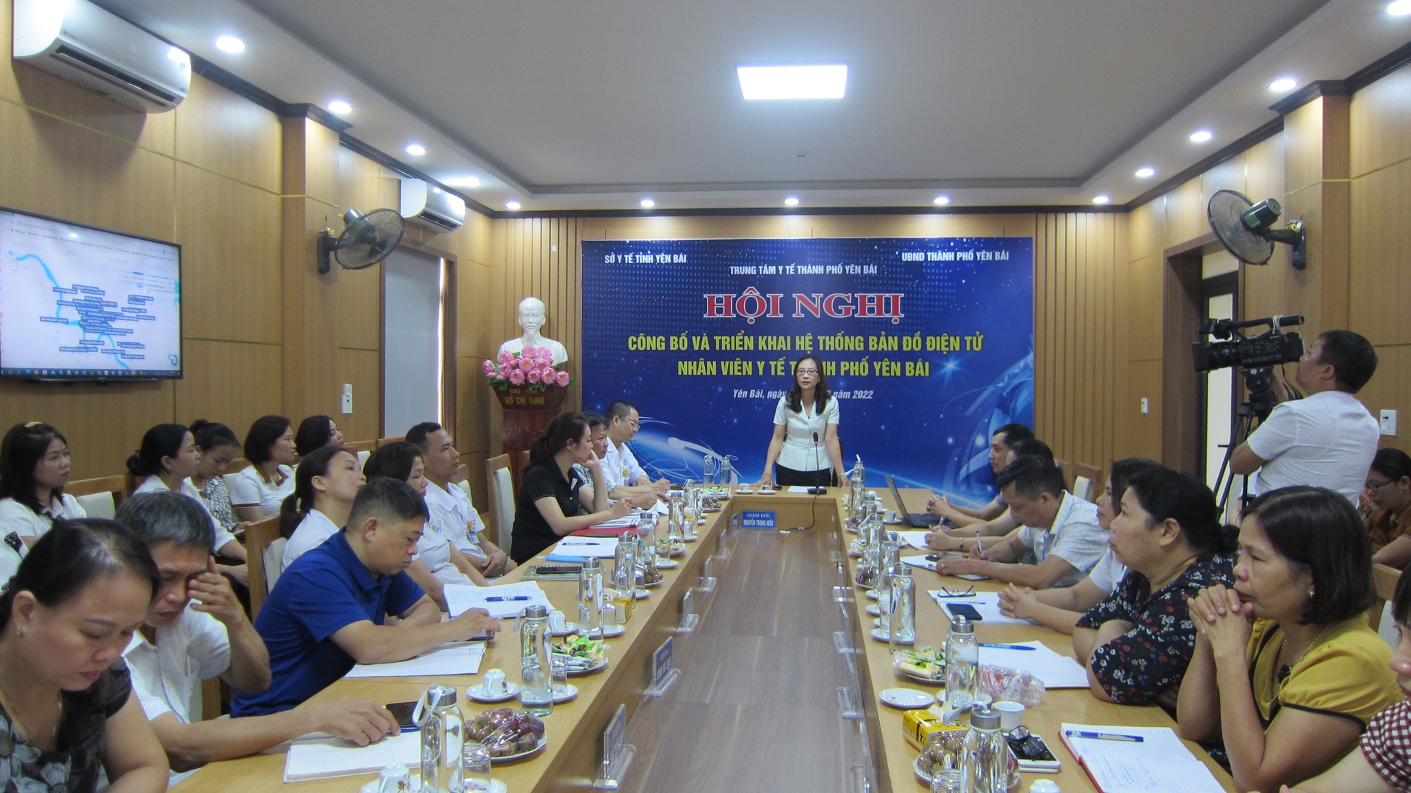 Hình ảnh tin tức Hội nghị công bố và triển khai hệ thống bản đồ điện tử nhân viên y tế thành phố Yên Bái